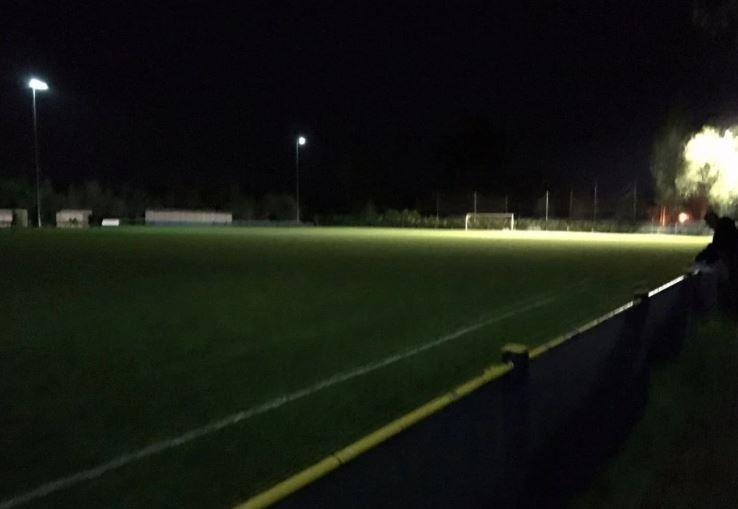 cau thu dap cau dao san van dong anh 2