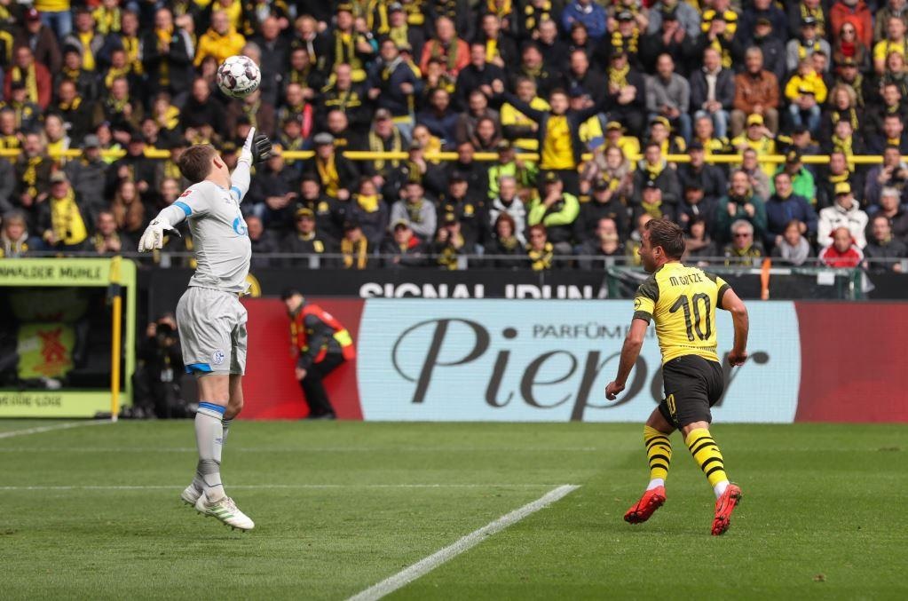 Dortmund thua Schalke anh 1