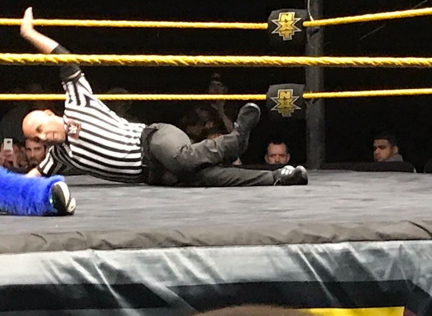 trong tai WWE gay chan anh 2