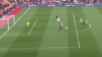 Sao Premier League bo lo kho tin khien doi nha chia diem hinh anh