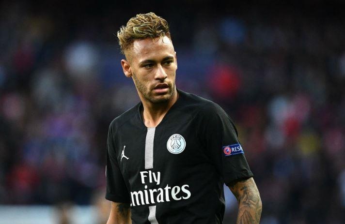 Neymar noi nong dam CDV sau that bai o chung ket cup quoc gia hinh anh