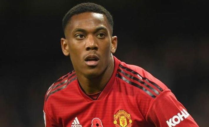 Martial gay phan no vi khoi dong hoi hot truoc dai chien Chelsea hinh anh