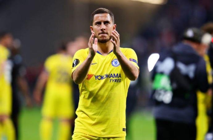 Chelsea bi cam hoa tren dat Duc trong tran Hazard tit ngoi hinh anh