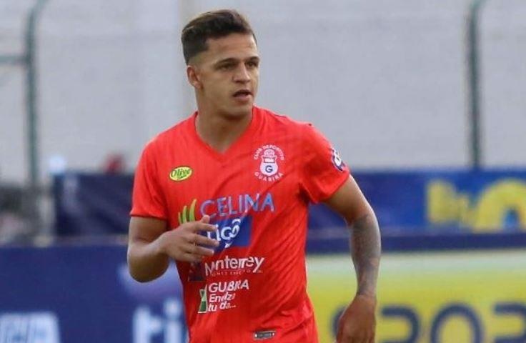 cau thu Bolivia gay doi chan anh 1