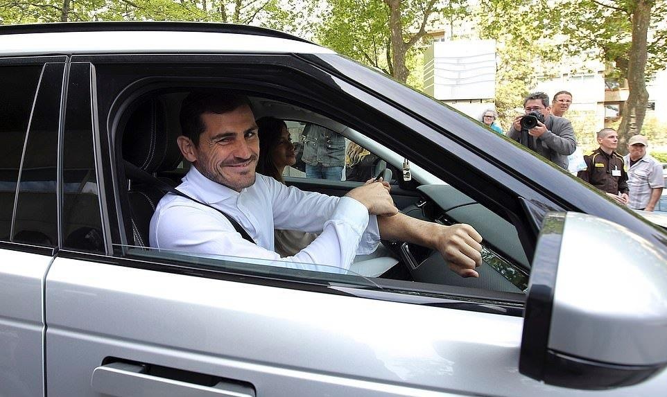 Casillas xuat vien anh 5