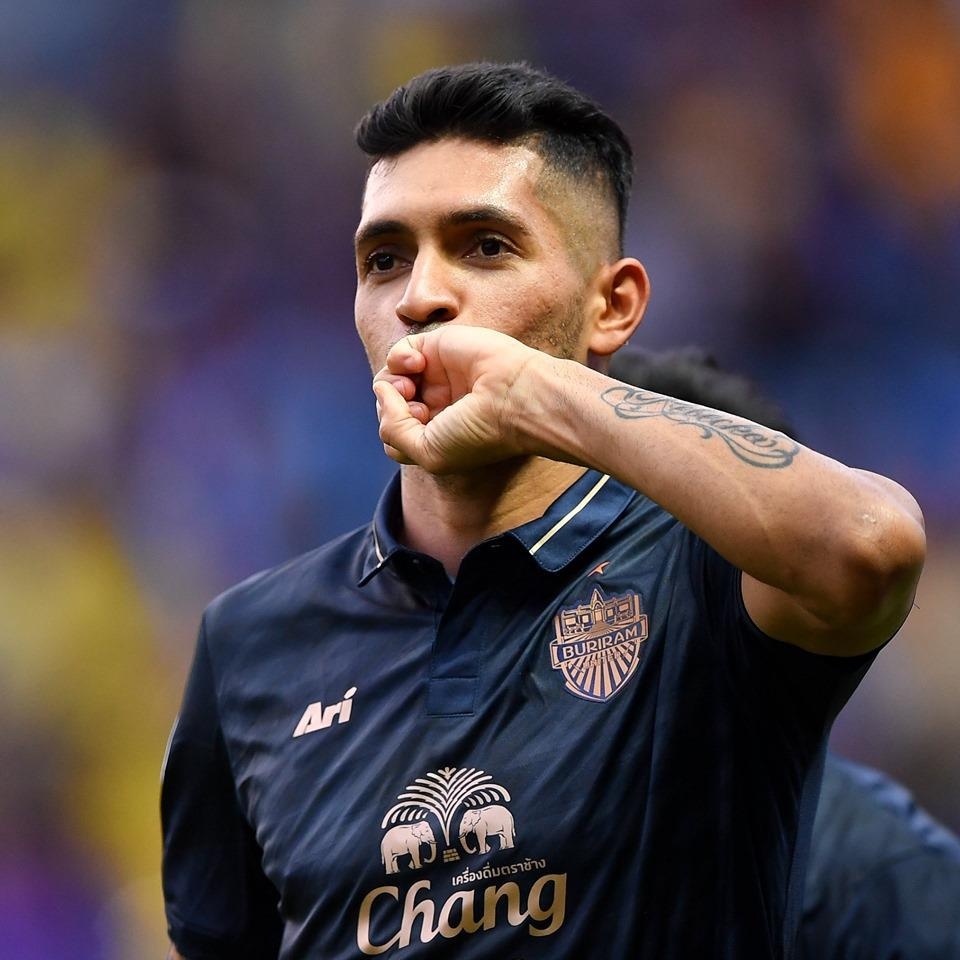 Xuân Trường ra sân cho Buriram ảnh 2 Xuan Truong ra san cho Buriram anh 2