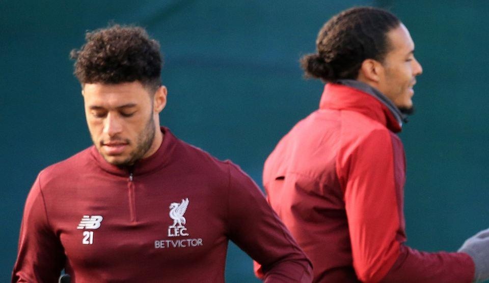 Van Dijk vắng mặt ở trận gặp Barca ảnh 1 Van Dijk vang mat o tran gap Barca anh 1