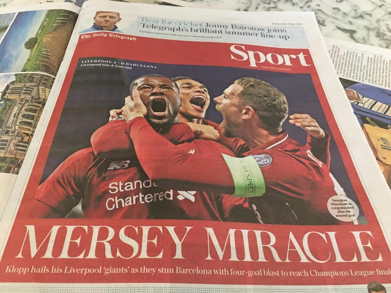 Fabregas khen cu da phat cua Alexander Arnold anh 2