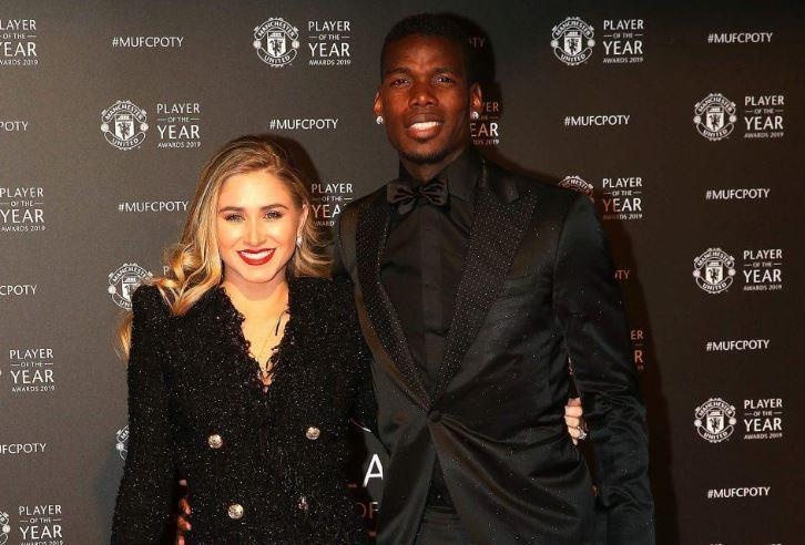 Pogba ra mat ban gai trong gala tong ket mua giai cua MU hinh anh