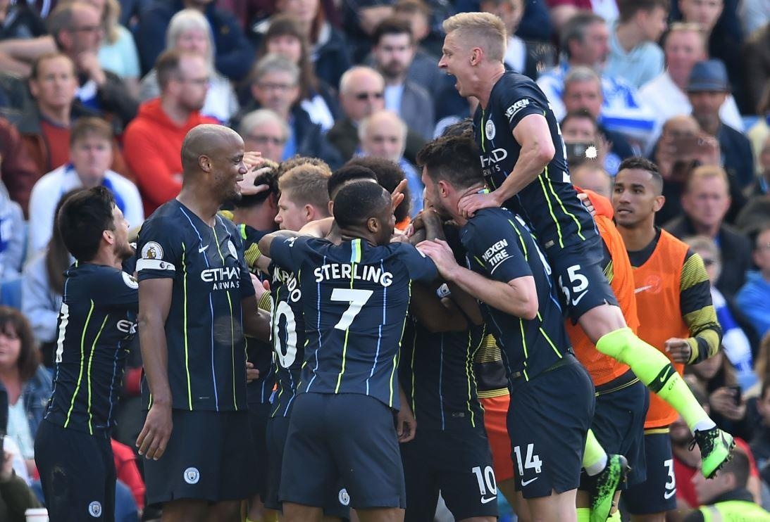 Man City vo dich Premier League anh 1
