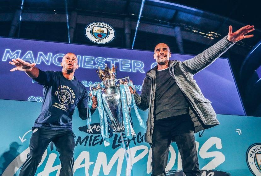 Man City an mung vo dich hoanh trang cung hang nghin CDV hinh anh