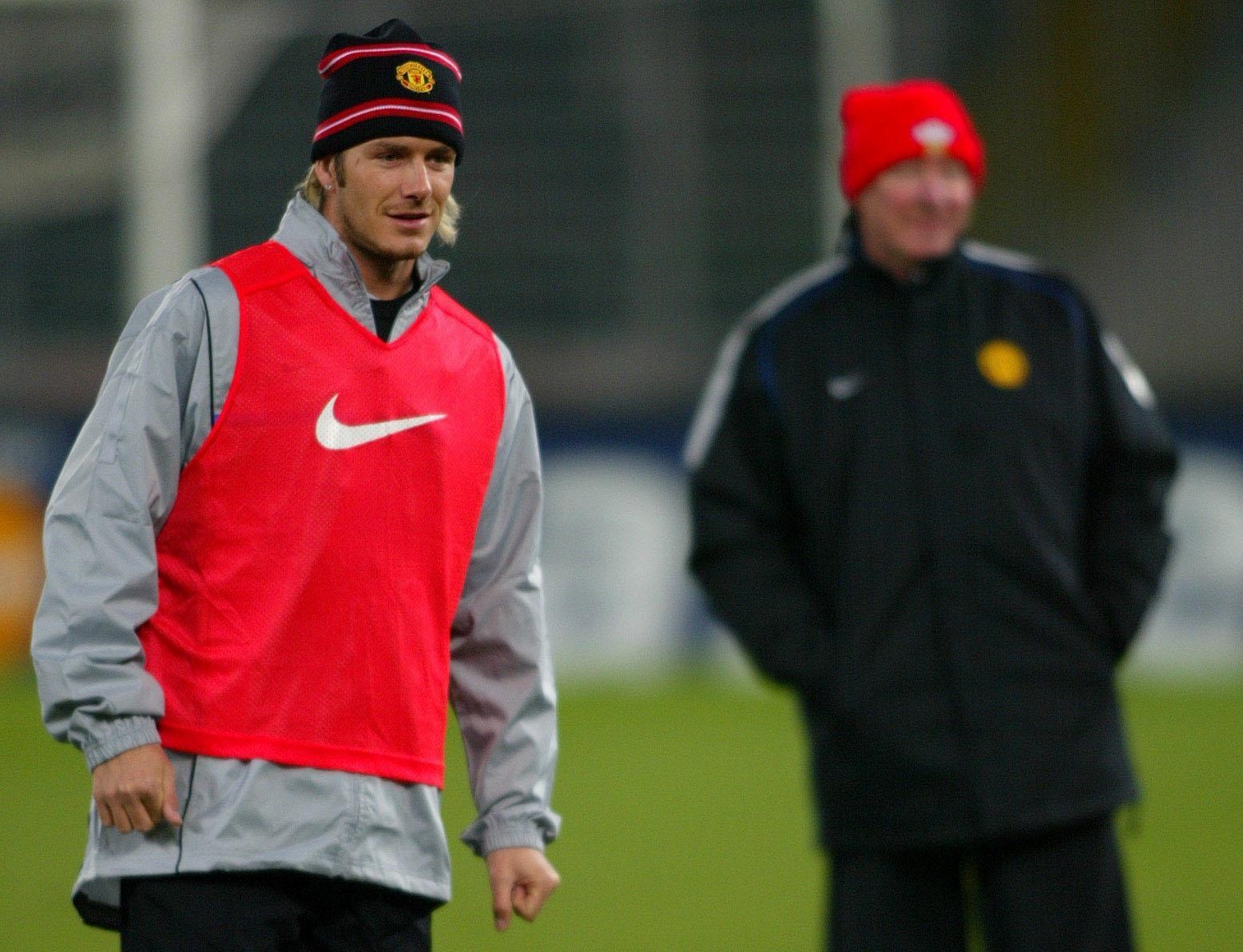 Beckham bị bắt cạo đầu ảnh 2 Beckham bi bat cao dau anh 2