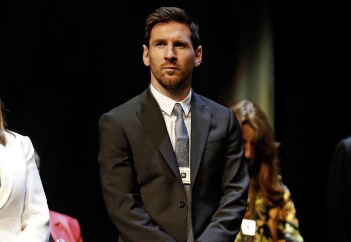 Messi huong dac quyen hiem co trong lich su Barcelona hinh anh