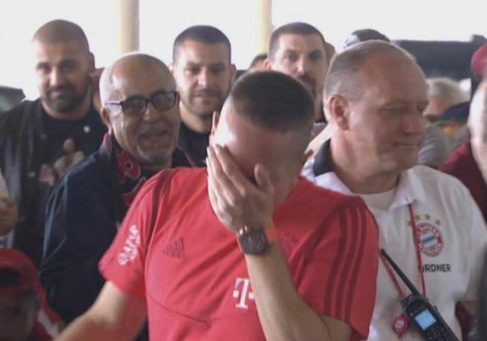 Robben,  Ribery khoc anh 3