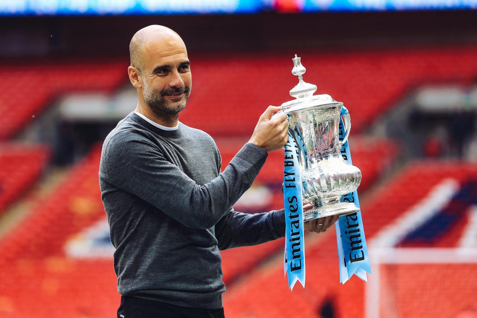 Man City an ba anh 7