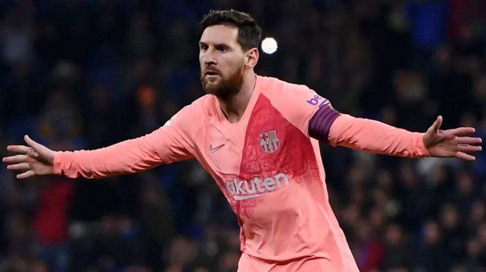 Messi khep lai mua giai bang cu dup trong 2 phut hinh anh