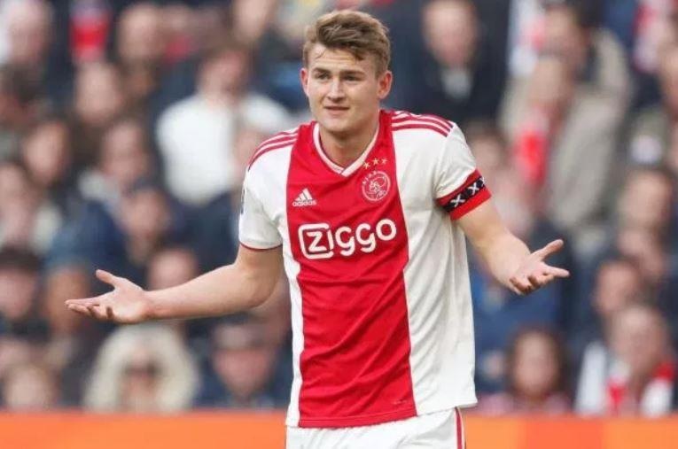 MU chieu mo De Ligt anh 1