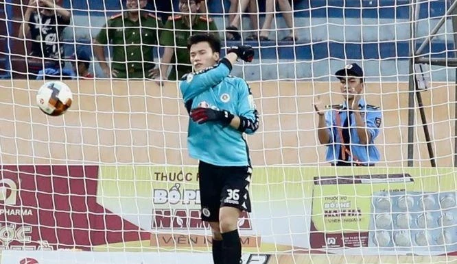CLB Nam Dinh vs Ha Noi anh 1