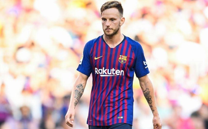 Barca ban 9 cau thu anh 6