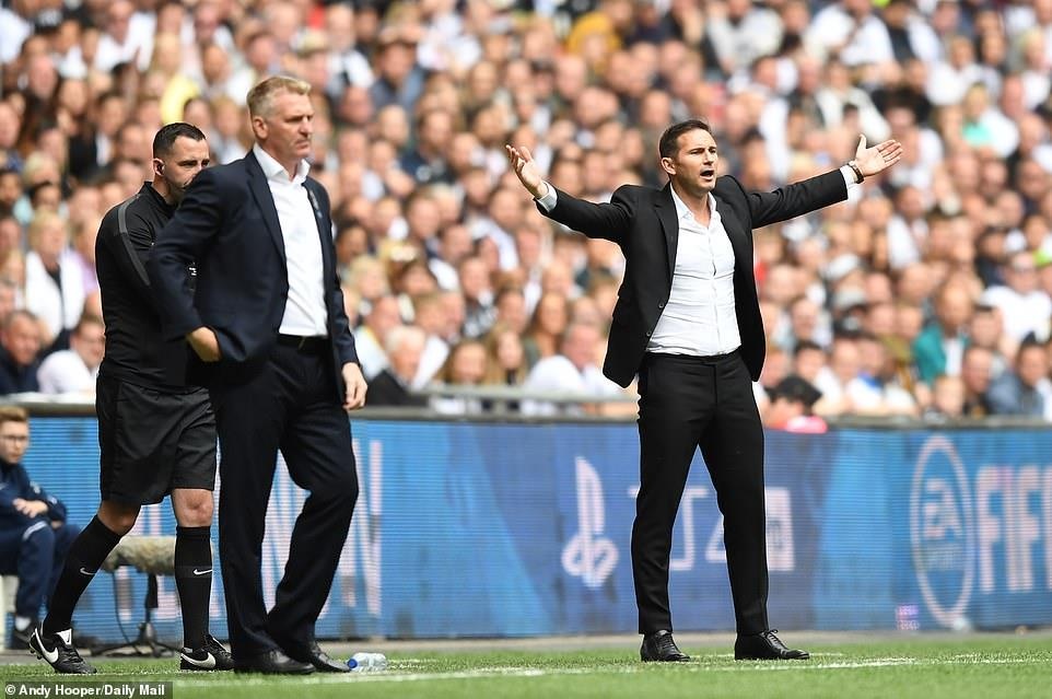 hoc tro Lampard mac sai lam anh 1