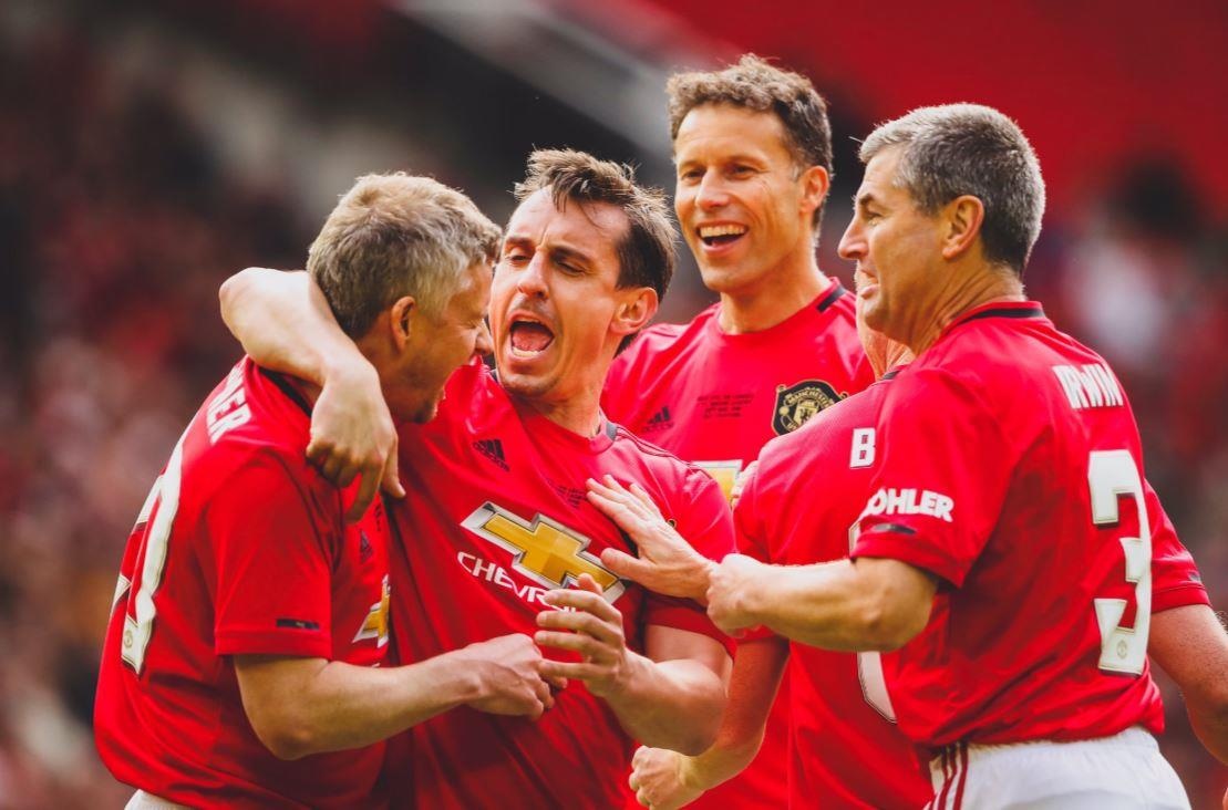 Huyen thoai MU thang Bayern anh 2