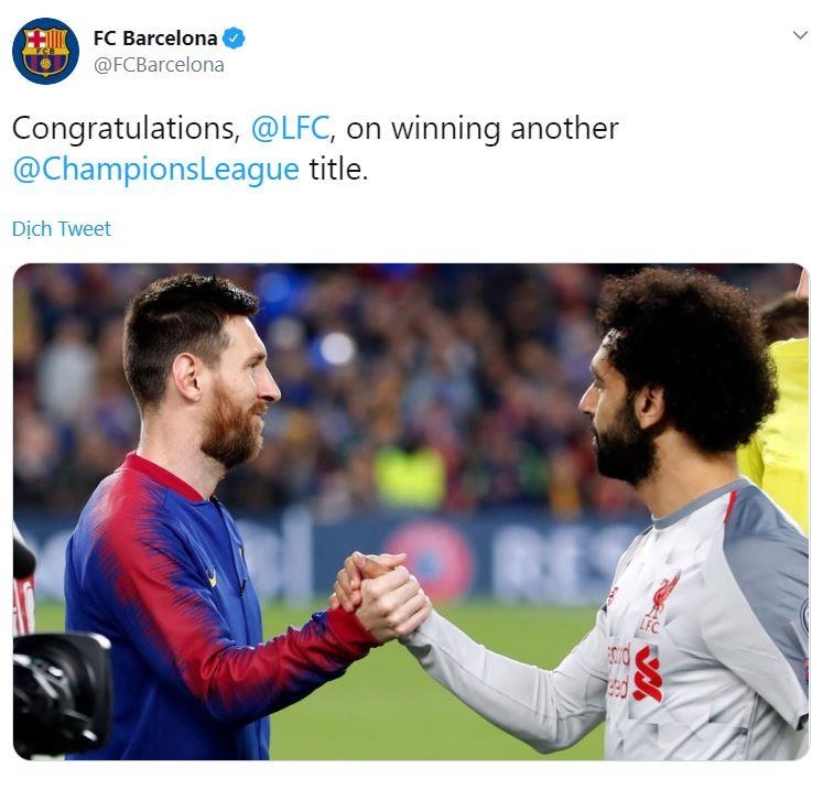 Barca chuc mung Liverpool anh 1