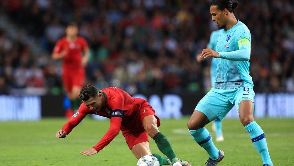 Sane rê bóng qua Van Dijk ảnh 1 Sane re bong qua Van Dijk anh 1