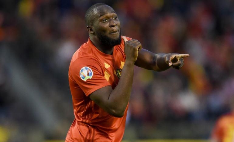 Lukaku ghi 2 ban, DT Bi giu vung ngoi dau o vong loai Euro hinh anh