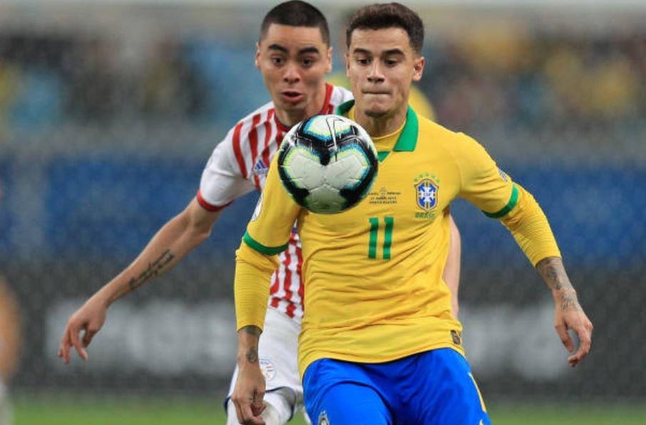 Larissa Riquelme khoe nguc anh 6