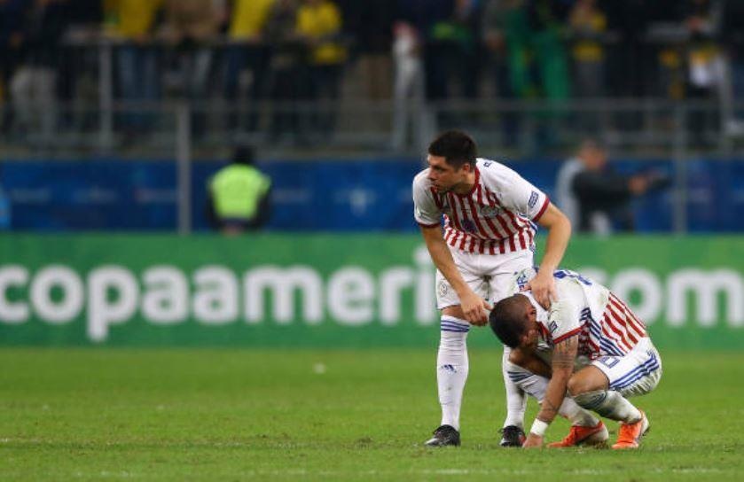 Larissa Riquelme khoe nguc anh 9