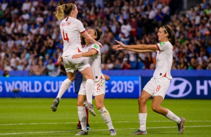 Beckham hon moi con gai anh 1