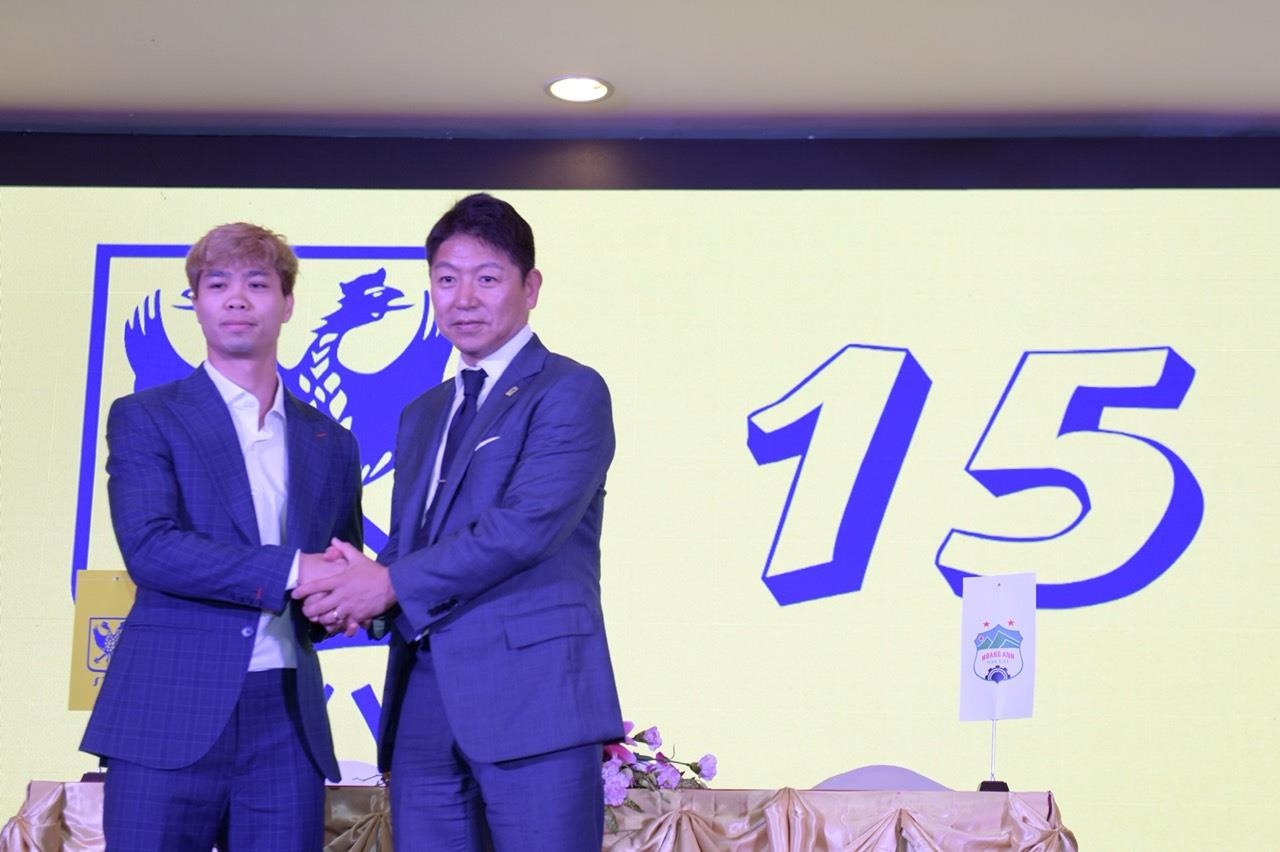 Cong Phuong sang Bi anh 1