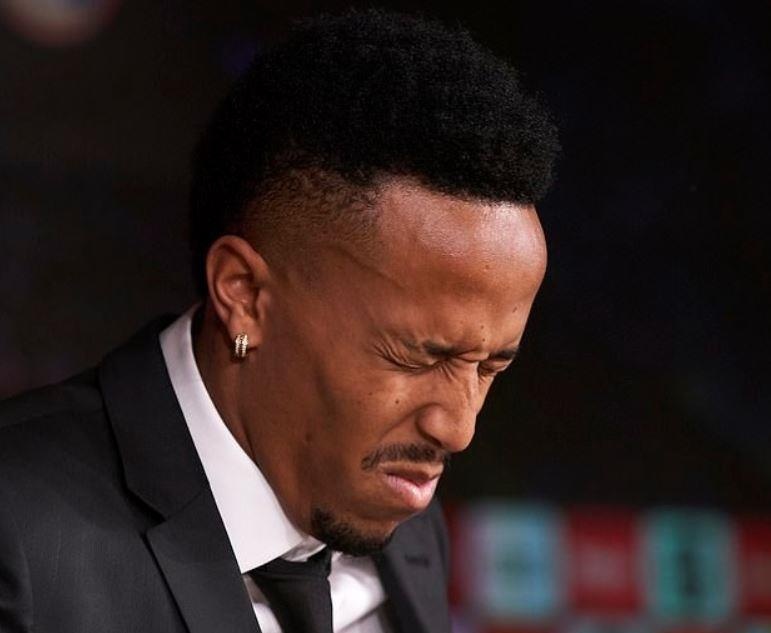 Tan binh Real bi choang trong buoi hop bao hinh anh