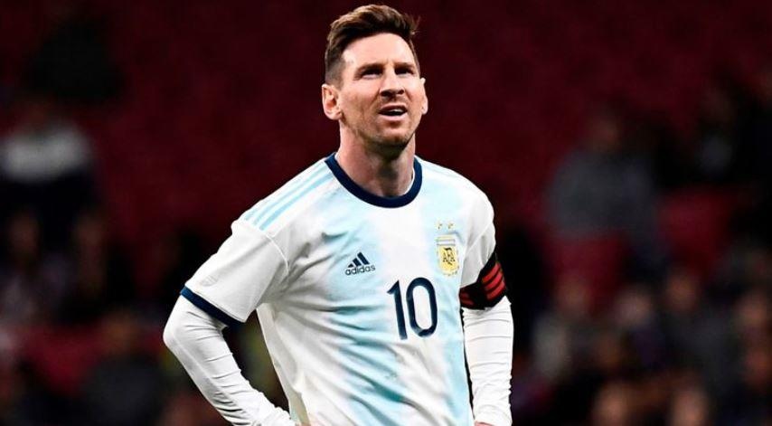 Messi duoc vinh danh anh 1