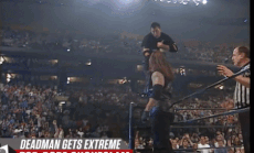 Nhung pha ra don tao bao trong su nghiep huyen thoai The Undertaker hinh anh