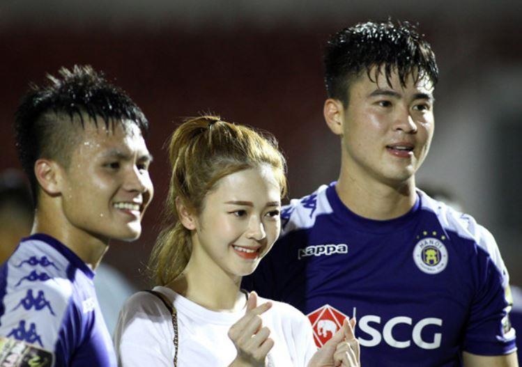 Duy Manh tro tai ca hat voi hit cua ca si Tuan Hung hinh anh