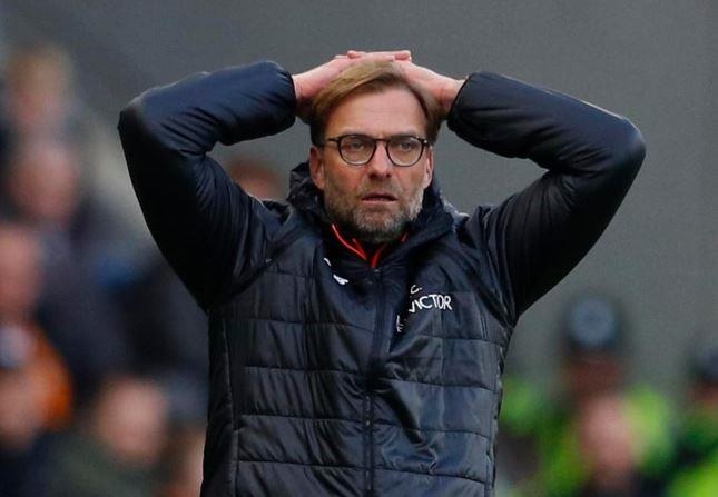 Hau ve Liverpool nghi 9 thang vi chan thuong trong chuyen du dau hinh anh