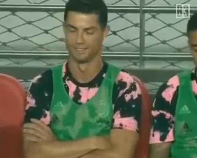 3 cầu thủ K.League bắt chước Ronaldo ảnh 2 3 cau thu K.League bat chuoc Ronaldo anh 2
