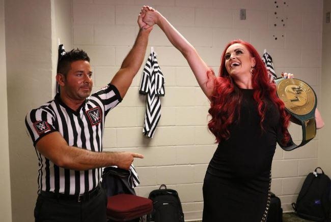 Do vat WWE mat dai vo dich vi so vo hinh anh