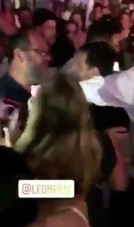 Ronaldo mua sieu biet thu anh 1