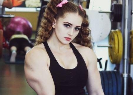 Nhan sac cua 'bup be co bap' ganh ta 250 kg hinh anh