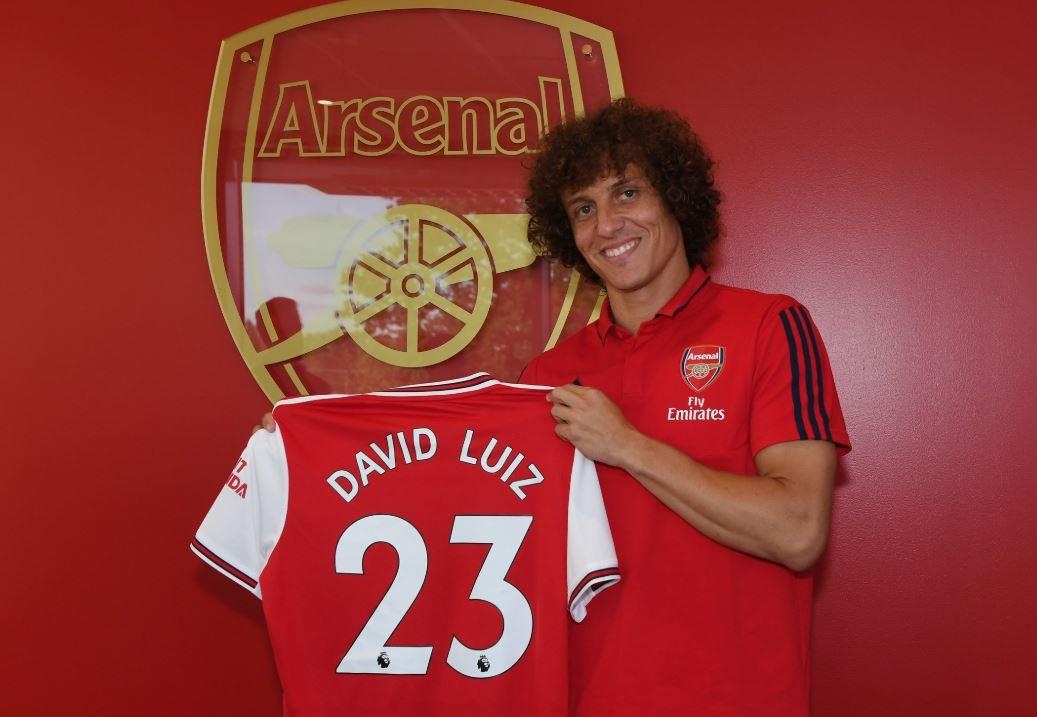 10 vu chuyen nhuong dang chu y anh 10