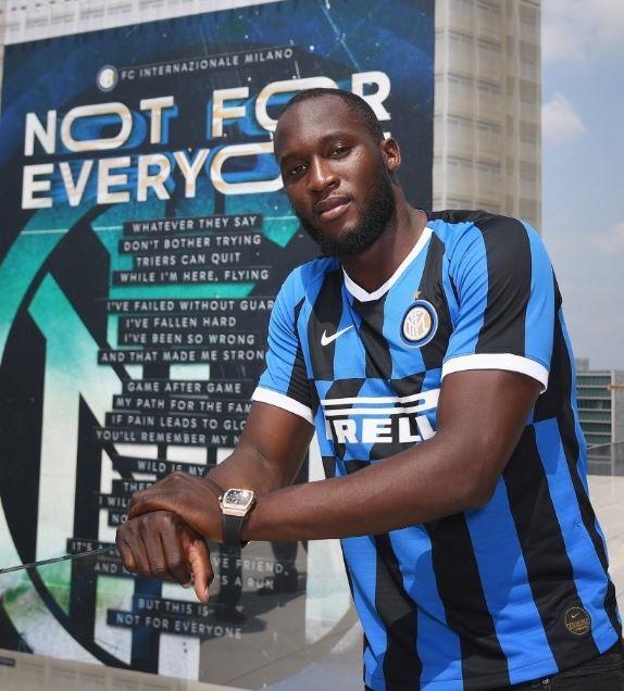 10 vu chuyen nhuong dang chu y anh 8