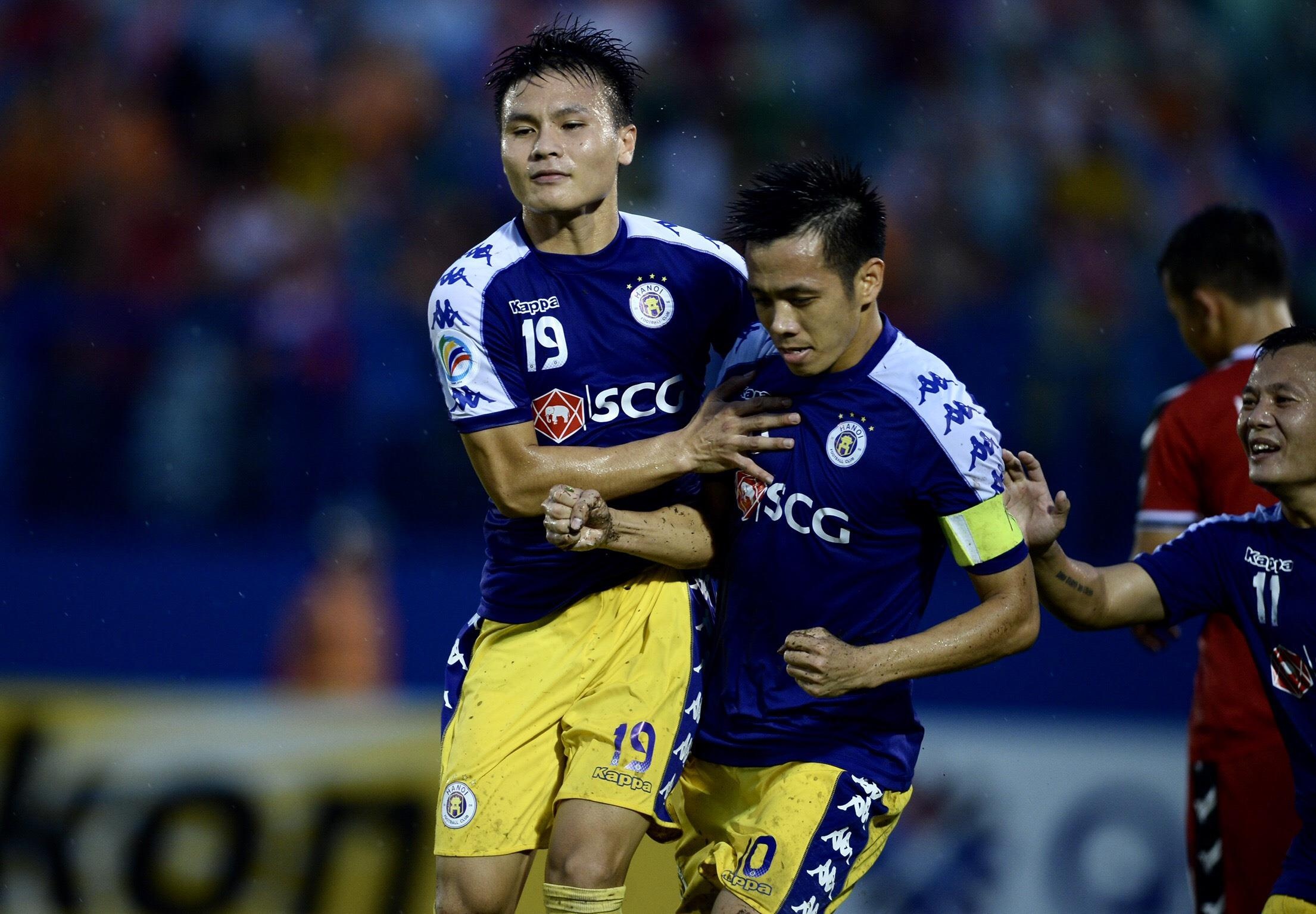 CLB Ha Noi xay chac ngoi dau sau tran thang 5 sao hinh anh