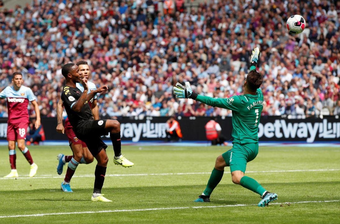 Maguire khong vao doi hinh hay nhat vong 1 anh 9