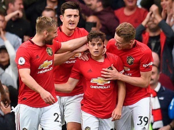 MU tao thong ke chua tung co tai Premier League voi Chelsea hinh anh