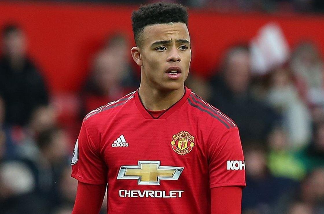 Sanchez va cham voi Greenwood anh 1
