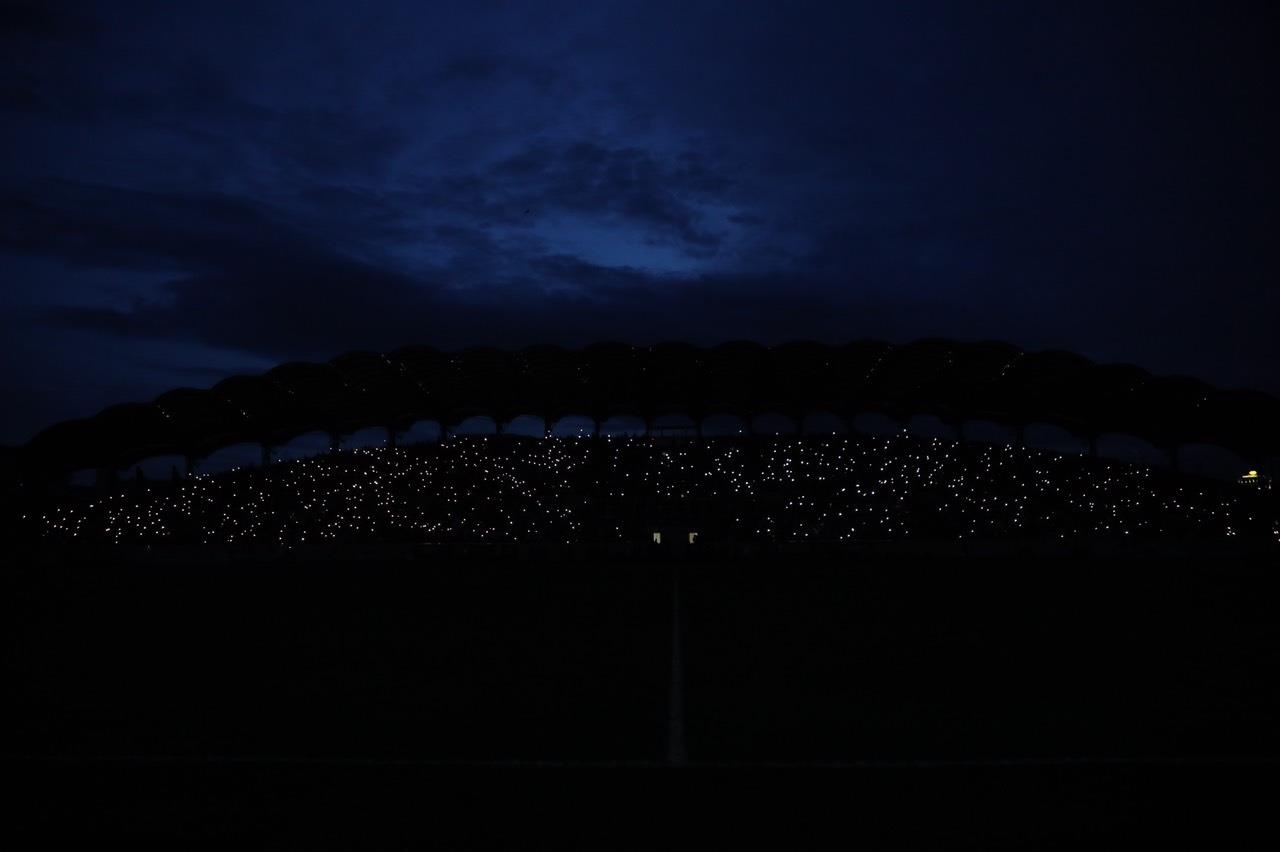 san Thien Truong mat dien anh 1