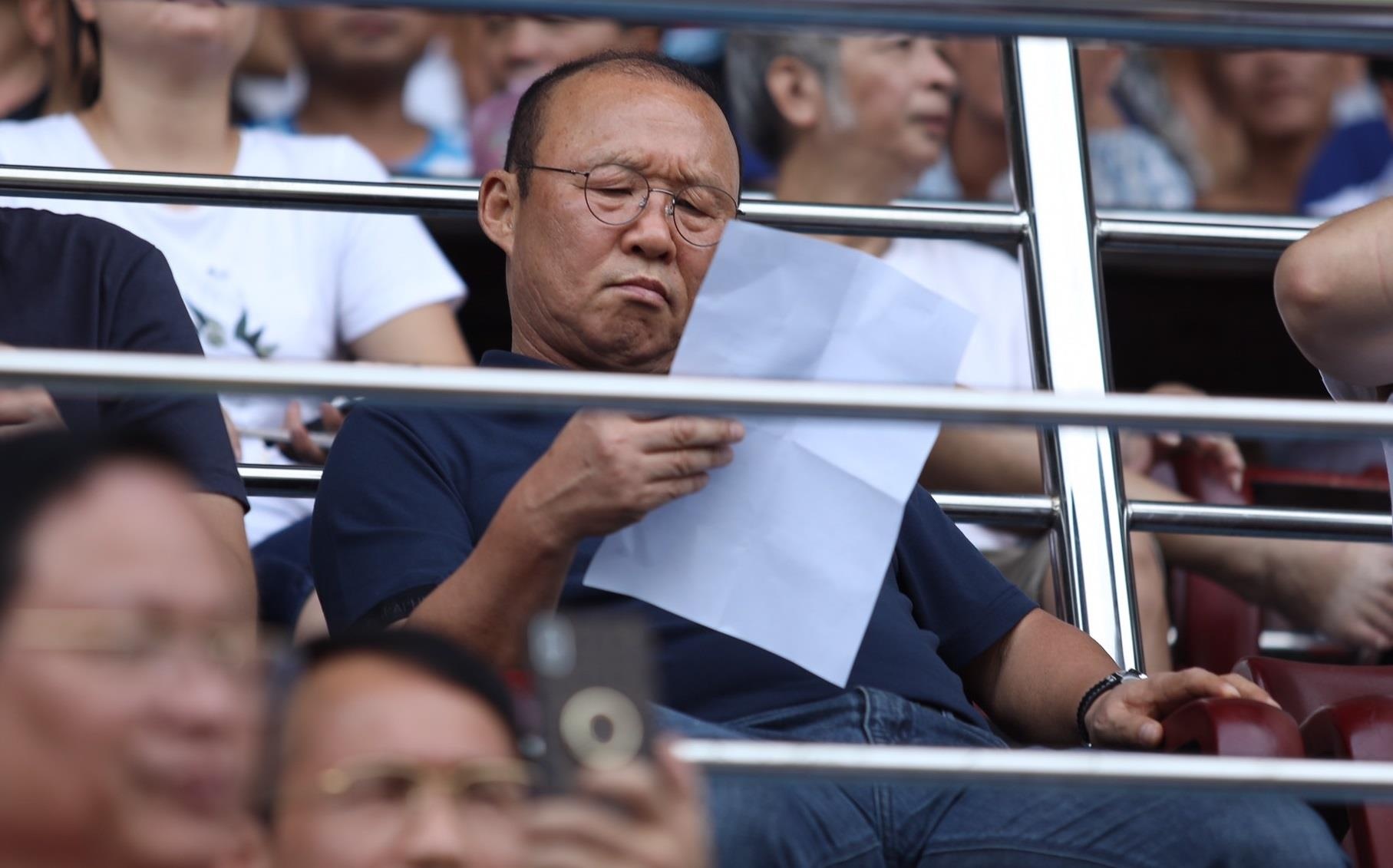 san Thien Truong mat dien anh 2