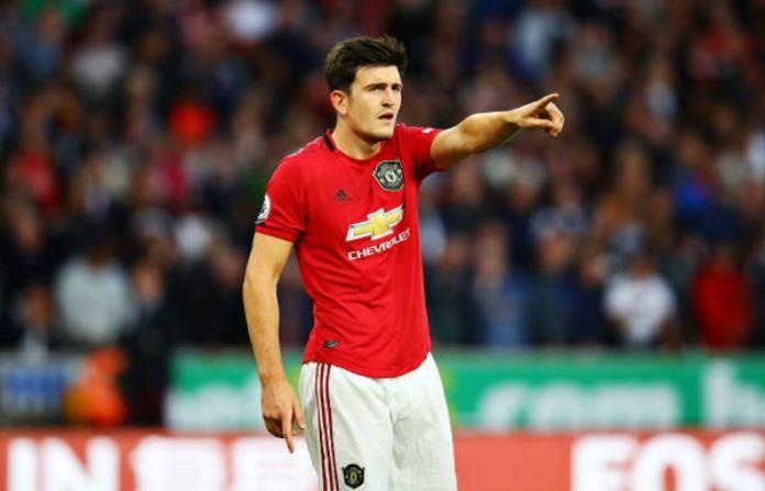 Maguire bi re bong qua anh 1